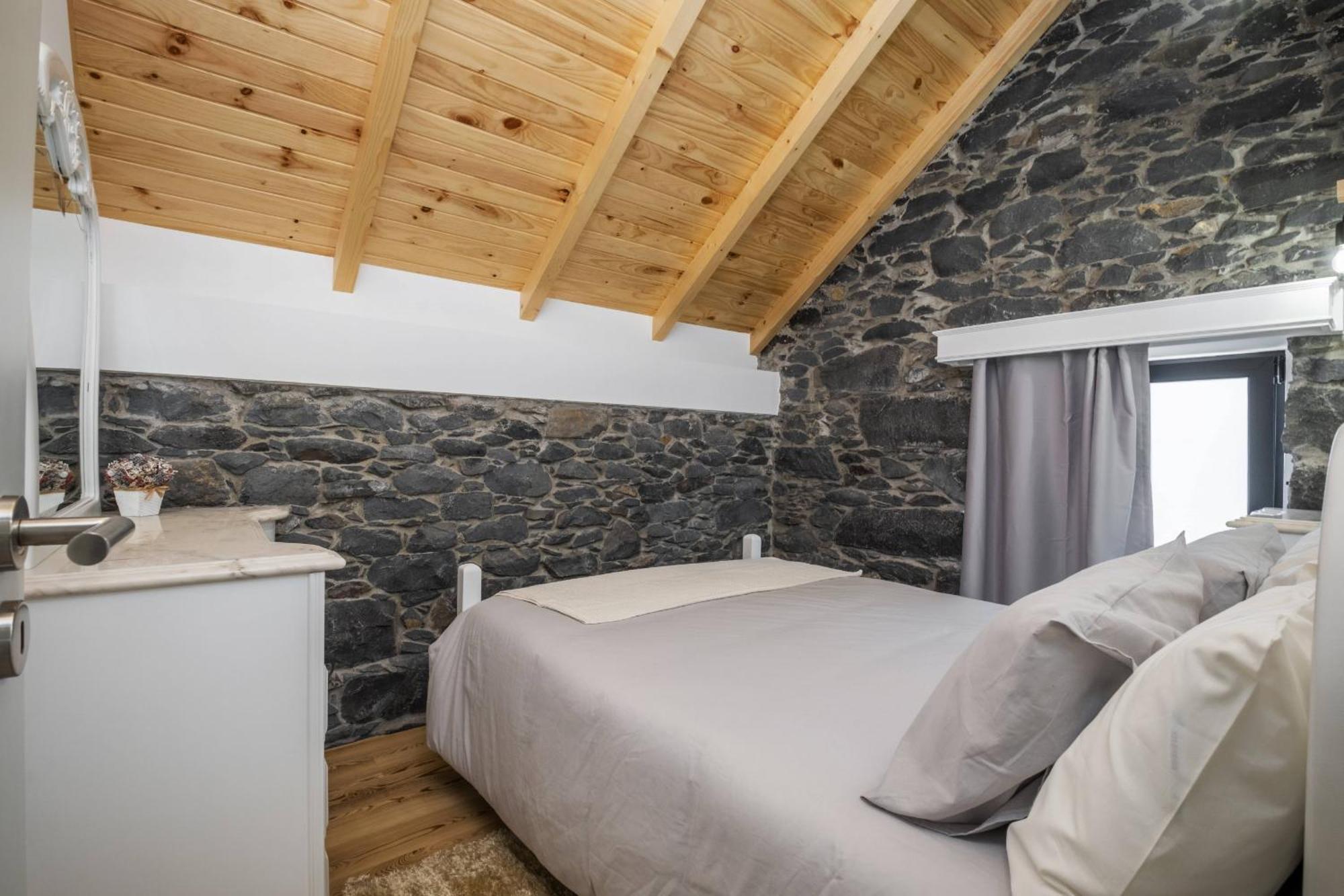 Mountain Retreat By Madeira Sun Travel Villa Porto Moniz Eksteriør billede